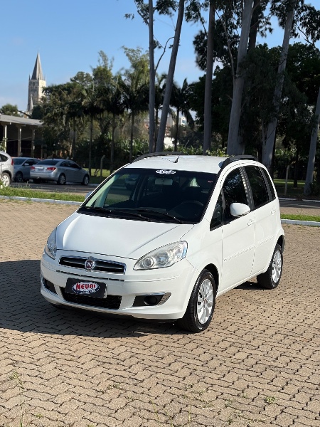 FIAT IDEIA ELX 1.4 FIRE / 2014/2014 NEURI VEÍCULOS LAJEADO / Carros no Vale