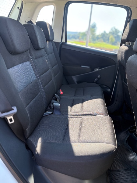 FIAT IDEIA ELX 1.4 FIRE / 2014/2014 NEURI VEÍCULOS LAJEADO / Carros no Vale