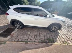 HYUNDAI TUCSON 1.6 GL TURBO 16V 2018/2018 ELY AUTOMÓVEIS LAJEADO / Carros no Vale
