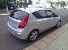 HYUNDAI I30 2.0 2009/2010 ALTERNATIVA VEÍCULOS LAJEADO / Carros no Vale