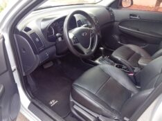 HYUNDAI I30 2.0 2009/2010 ALTERNATIVA VEÍCULOS LAJEADO / Carros no Vale