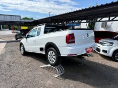 VOLKSWAGEN SAVEIRO TRENDLINE 1.6 CE /2017 AR MULTIMARCAS VENÂNCIO AIRES / Carros no Vale