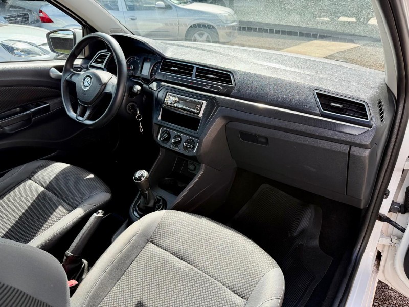 VOLKSWAGEN SAVEIRO TRENDLINE 1.6 CE /2017 AR MULTIMARCAS VENÂNCIO AIRES / Carros no Vale