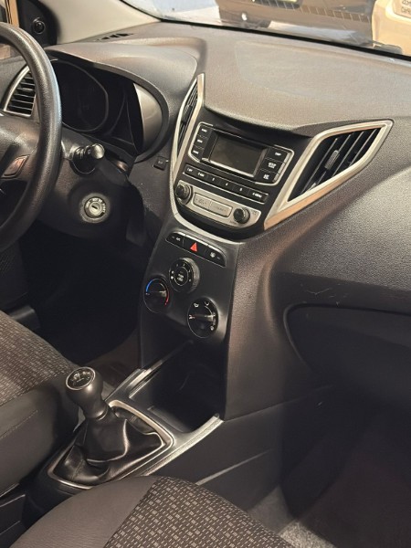 HYUNDAI HB20 1.0 COMFORT PLUS 2018/2018 JM AUTOMÓVEIS VENÂNCIO AIRES / Carros no Vale