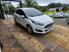 FORD FIESTA SEL 1.6 16V FLEX AUT 5P 2017/2017 TS VEÍCULOS ANTA GORDA / Carros no Vale