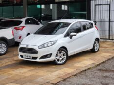 FORD FIESTA SEL 1.6 16V FLEX AUT 5P 2017/2017 TS VEÍCULOS ANTA GORDA / Carros no Vale