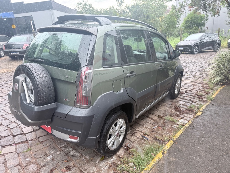 FIAT IDEA 1.8 ADVENTURE LOCKER 8V 2013/2013 ELY AUTOMÓVEIS LAJEADO / Carros no Vale