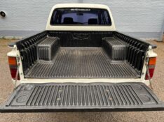 TOYOTA HILUX 2.8 4X4 8V /2001 RT 811 VEÍCULOS ARROIO DO MEIO / Carros no Vale