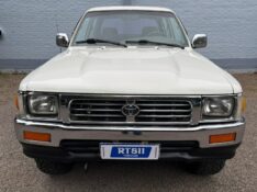 TOYOTA HILUX 2.8 4X4 8V /2001 RT 811 VEÍCULOS ARROIO DO MEIO / Carros no Vale