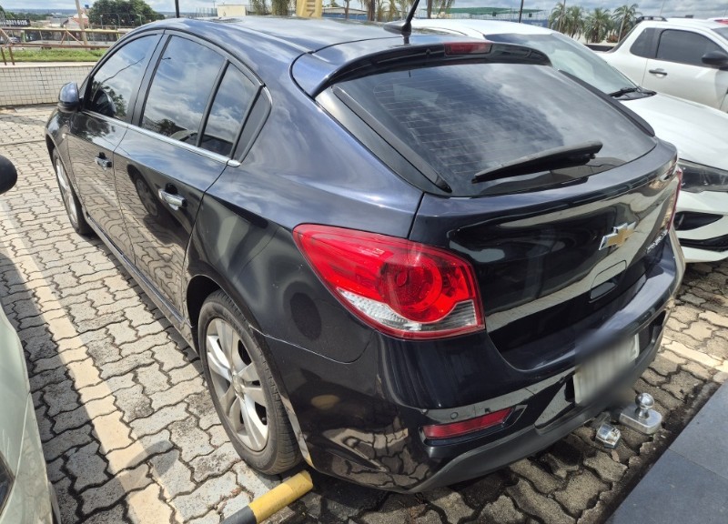 CHEVROLET CRUZE SPORT6 LTZ 1.8 2015/2016 TS VEÍCULOS ANTA GORDA / Carros no Vale