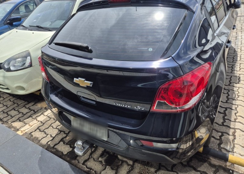 CHEVROLET CRUZE SPORT6 LTZ 1.8 2015/2016 TS VEÍCULOS ANTA GORDA / Carros no Vale