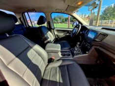 VOLKSWAGEN AMAROK 2.0 SE 4X4 CD 16V TURBO INTERCOOLER DIESEL 4P MANUAL 2018/2019 CRUZEIRO MULTIMARCAS CRUZEIRO DO SUL / Carros no Vale