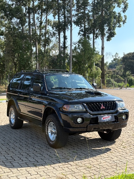MITSUBISHI PAJERO SPORT HPE 4X4 2.8 TURBO INTERCOOLER 8V /2003 NEURI VEÍCULOS LAJEADO / Carros no Vale
