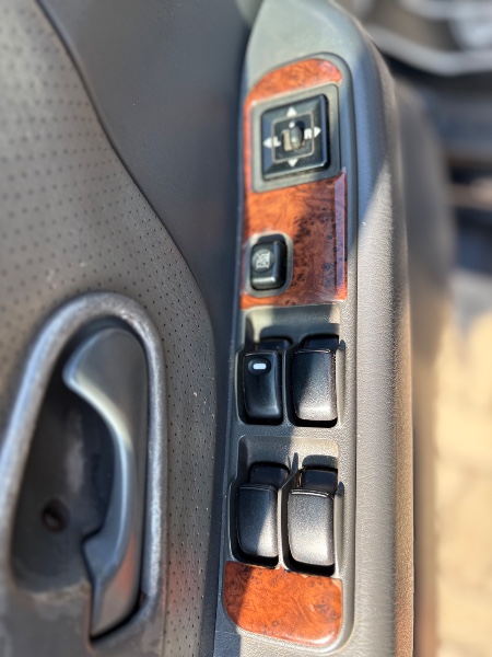 MITSUBISHI PAJERO SPORT HPE 4X4 2.8 TURBO INTERCOOLER 8V /2003 NEURI VEÍCULOS LAJEADO / Carros no Vale