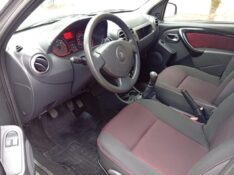 RENAULT SANDERO STEP WAY 1.6 2011/2012 ALTERNATIVA VEÍCULOS LAJEADO / Carros no Vale