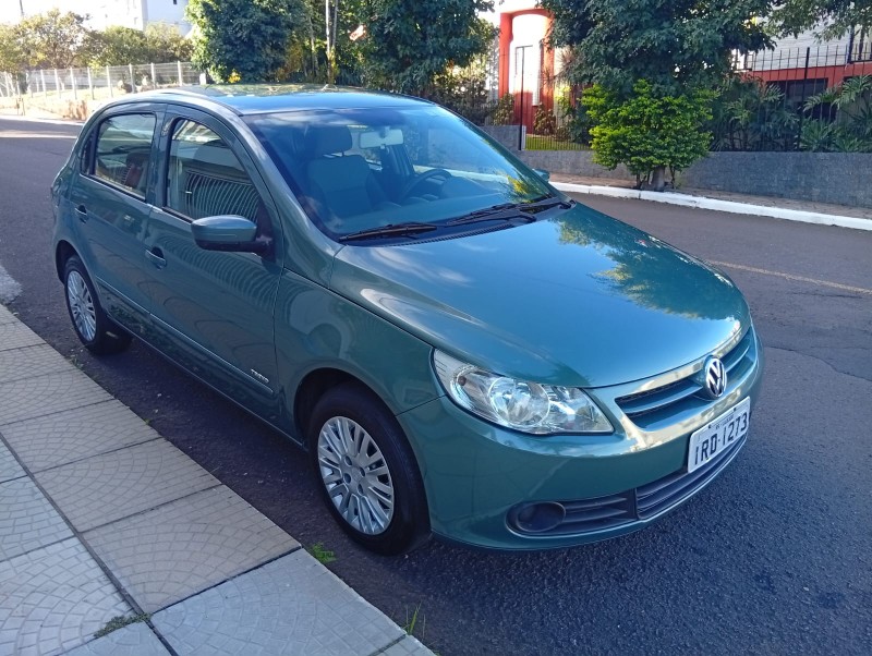 VOLKSWAGEN GOL 1.0 G5 4P 2010/2011 ALTERNATIVA VEÍCULOS LAJEADO / Carros no Vale
