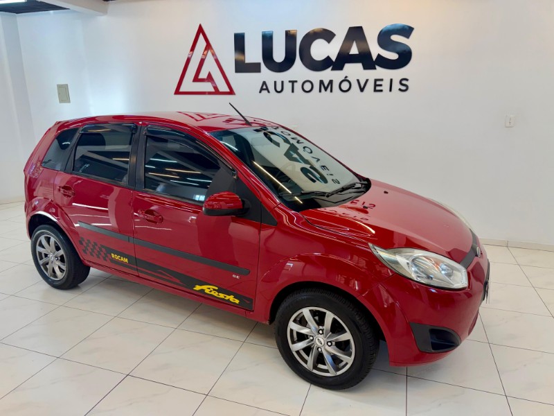 FORD FIESTA 1.6 ROCAM SE 8V 2014/2014 LUCAS AUTOMÓVEIS BOM RETIRO DO SUL / Carros no Vale