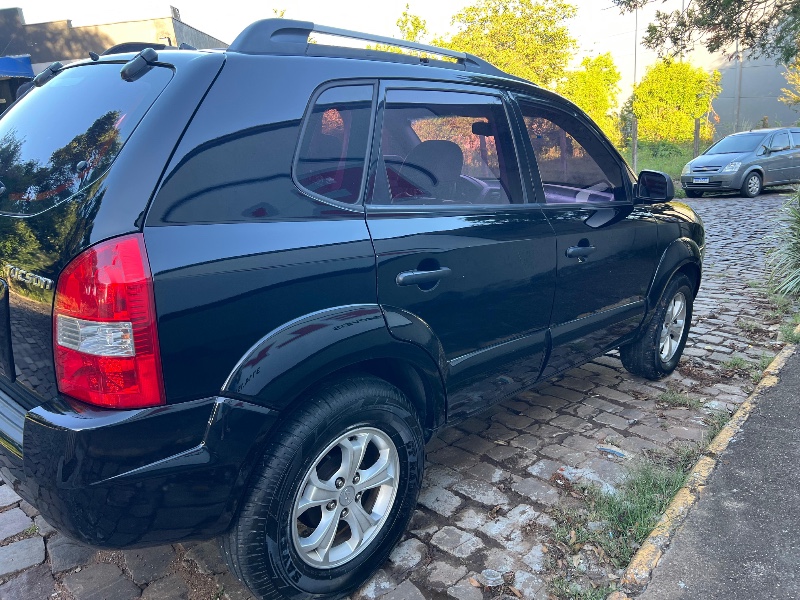 HYUNDAI TUCSON 2010/2010 ELY AUTOMÓVEIS LAJEADO / Carros no Vale