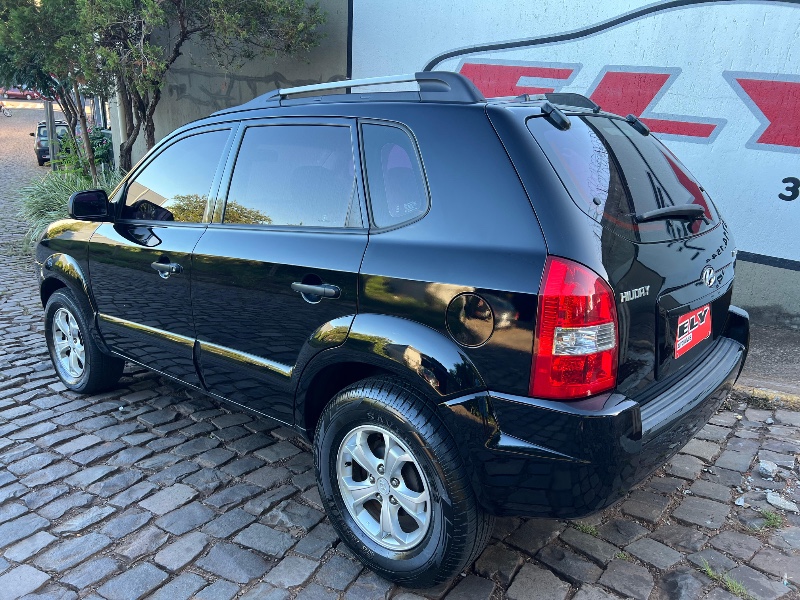HYUNDAI TUCSON 2010/2010 ELY AUTOMÓVEIS LAJEADO / Carros no Vale