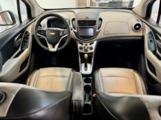 CHEVROLET TRACKER LTZ 1.8 AT 2015/2015 LUCAS AUTOMÓVEIS BOM RETIRO DO SUL / Carros no Vale