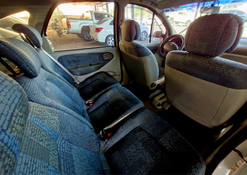 RENAULT SCENIC 1.6 2005/2005 CRUZEIRO MULTIMARCAS CRUZEIRO DO SUL / Carros no Vale