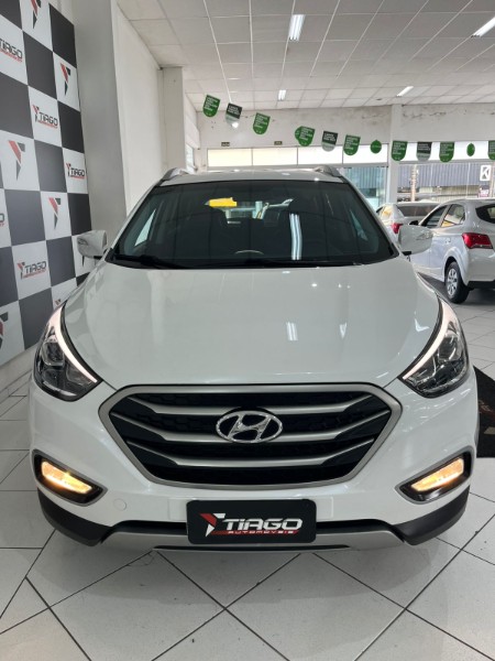 HYUNDAI IX35 2.0 2020/2020 TIAGO AUTOMÓVEIS VENÂNCIO AIRES / Carros no Vale