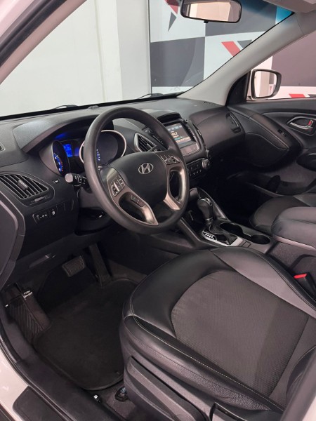 HYUNDAI IX35 2.0 2020/2020 TIAGO AUTOMÓVEIS VENÂNCIO AIRES / Carros no Vale