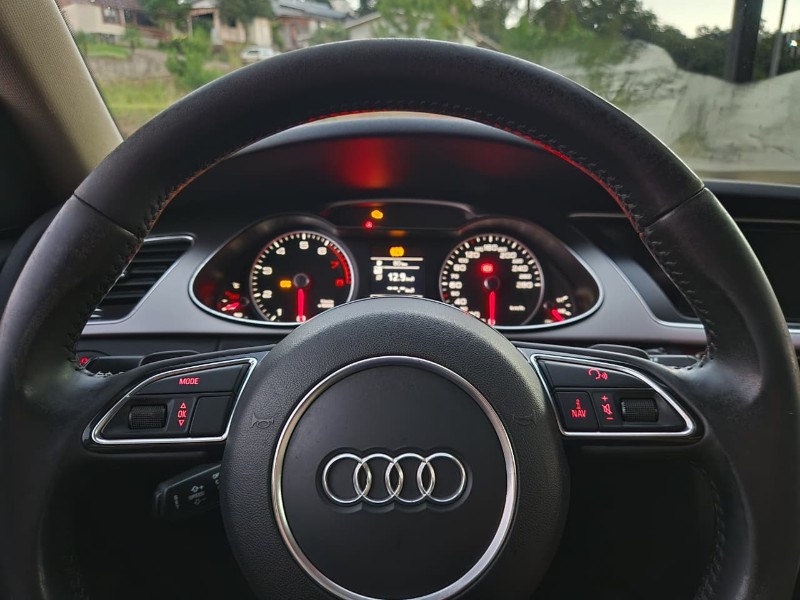 AUDI A4 2.0 TFSI 2013/2014 TS VEÍCULOS ANTA GORDA / Carros no Vale