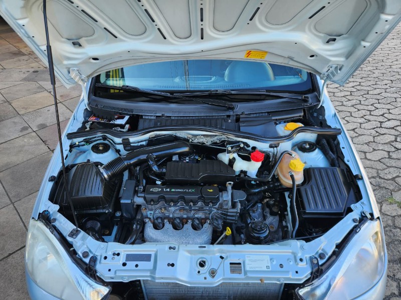 CHEVROLET CORSA SEDAN MAXX 1.4 8V 4P 2009/2010 TS VEÍCULOS ANTA GORDA / Carros no Vale