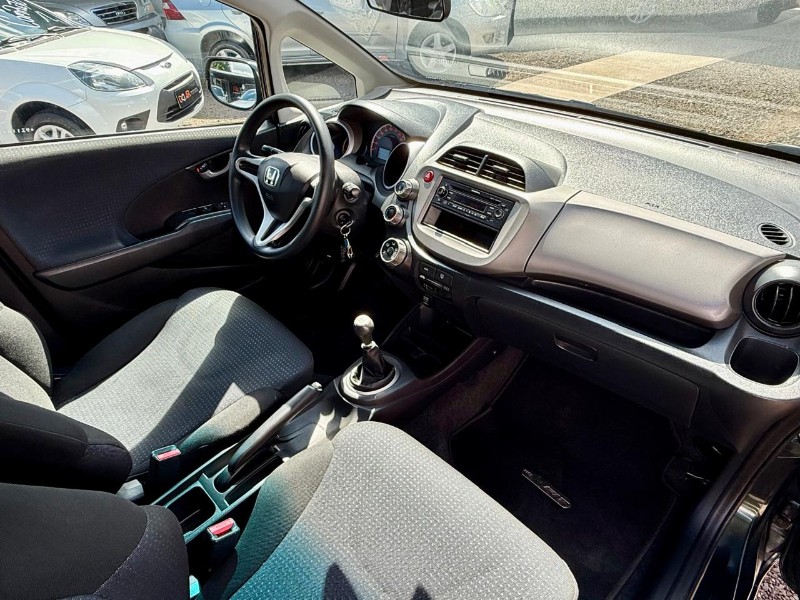 HONDA FIT LX 1.4 /2009 AR MULTIMARCAS VENÂNCIO AIRES / Carros no Vale