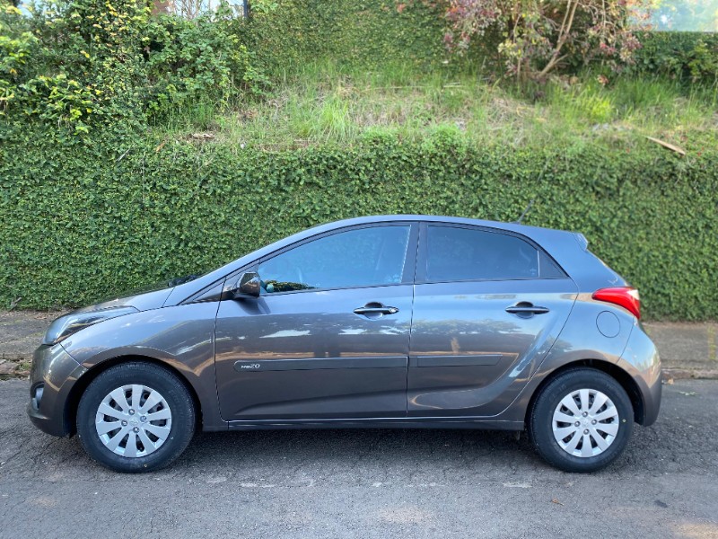 HYUNDAI HB20 COMF 1.6 AUT. 2015/2015 ESTAÇÃO DO CARRO ESTRELA / Carros no Vale