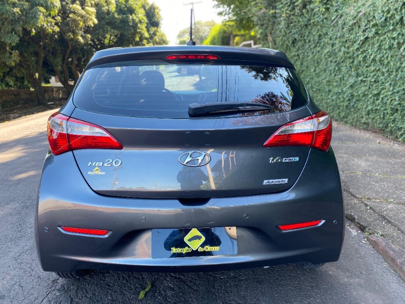 HYUNDAI HB20 COMF 1.6 AUT. 2015/2015 ESTAÇÃO DO CARRO ESTRELA / Carros no Vale