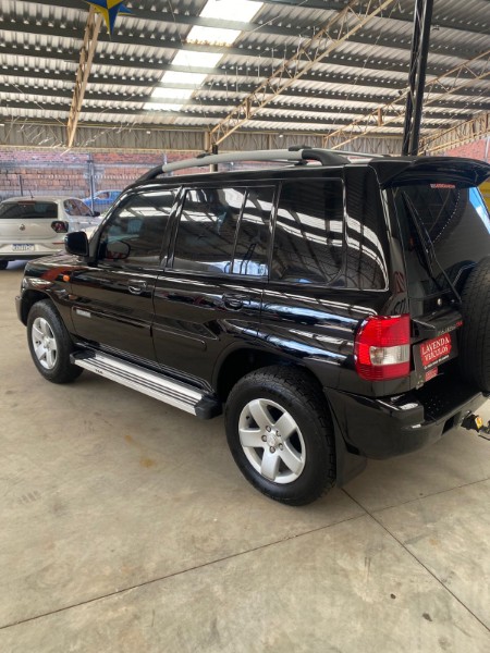 MITSUBISHI PAJERO TR4 2.0 4X4 16V 131CV GASOLINA 4P AUTOMÁTICO 2004/2004 LAVENDA VEÍCULOS ARROIO DO MEIO / Carros no Vale MITSUBISHI PAJERO TR4 2.0 4X4 16V 131CV GASOLINA 4P AUTOMÁTICO 2004/2004 LAVENDA VEÍCULOS ARROIO DO MEIO / Carros no Vale
