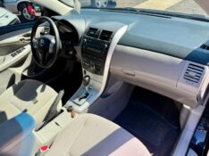 TOYOTA COROLLA 2.0 GLI /2013 AR MULTIMARCAS VENÂNCIO AIRES / Carros no Vale