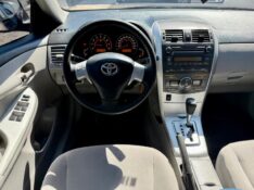 TOYOTA COROLLA 2.0 GLI /2013 AR MULTIMARCAS VENÂNCIO AIRES / Carros no Vale