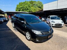 TOYOTA COROLLA 2.0 GLI /2013 AR MULTIMARCAS VENÂNCIO AIRES / Carros no Vale