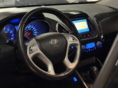 HYUNDAI IX35 2.0 16V 2010/2011 JM AUTOMÓVEIS VENÂNCIO AIRES / Carros no Vale