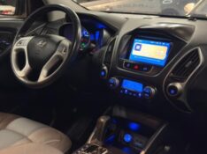 HYUNDAI IX35 2.0 16V 2010/2011 JM AUTOMÓVEIS VENÂNCIO AIRES / Carros no Vale