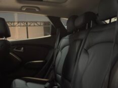 HYUNDAI IX35 2.0 16V 2010/2011 JM AUTOMÓVEIS VENÂNCIO AIRES / Carros no Vale