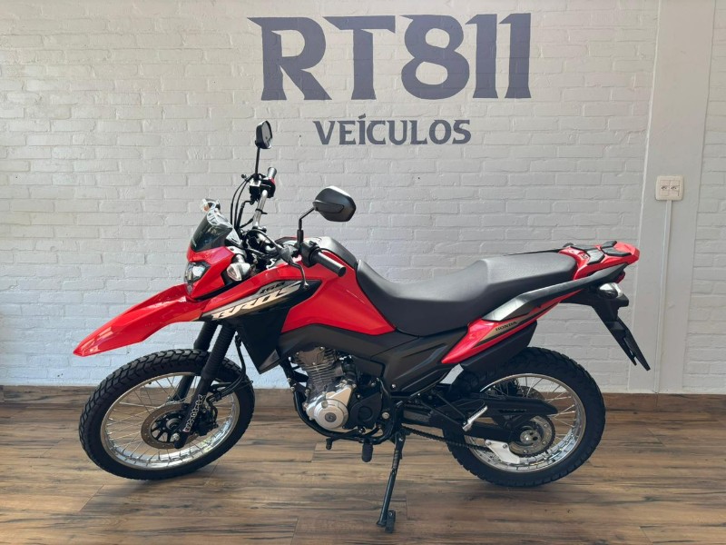 HONDA MOTOS NXR 160 BROS /2025 RT 811 VEÍCULOS ARROIO DO MEIO / Carros no Vale
