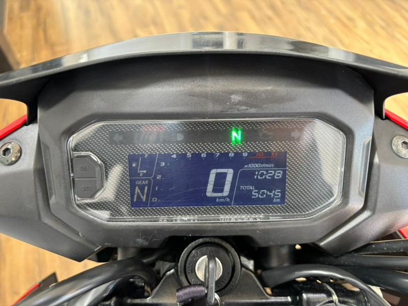 HONDA MOTOS NXR 160 BROS /2025 RT 811 VEÍCULOS ARROIO DO MEIO / Carros no Vale