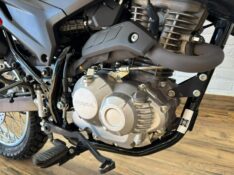 HONDA MOTOS NXR 160 BROS /2025 RT 811 VEÍCULOS ARROIO DO MEIO / Carros no Vale