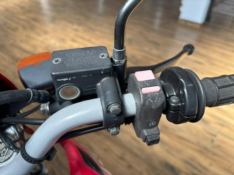 HONDA MOTOS NXR150 BROS ESD /2012 RT 811 VEÍCULOS ARROIO DO MEIO / Carros no Vale HONDA MOTOS NXR150 BROS ESD /2012 RT 811 VEÍCULOS ARROIO DO MEIO / Carros no Vale