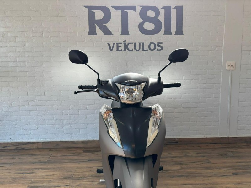 HONDA MOTOS BIZ 125 /2024 RT 811 VEÍCULOS ARROIO DO MEIO / Carros no Vale