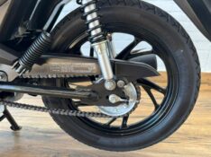 HONDA MOTOS BIZ 125 /2024 RT 811 VEÍCULOS ARROIO DO MEIO / Carros no Vale