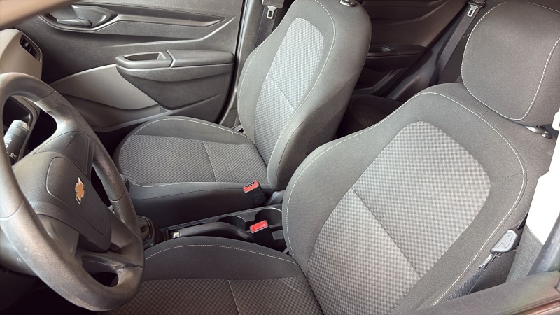 CHEVROLET ONIX HATCH JOY 1.0 8V FLEX 5P MEC. 2019/2019 RICARDINHO AUTOMÓVEIS MONTENEGRO / Carros no Vale CHEVROLET ONIX HATCH JOY 1.0 8V FLEX 5P MEC. 2019/2019 RICARDINHO AUTOMÓVEIS MONTENEGRO / Carros no Vale