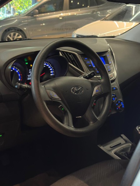 HYUNDAI HB20 1.6 CONFORT 2014/2015 JM AUTOMÓVEIS VENÂNCIO AIRES / Carros no Vale