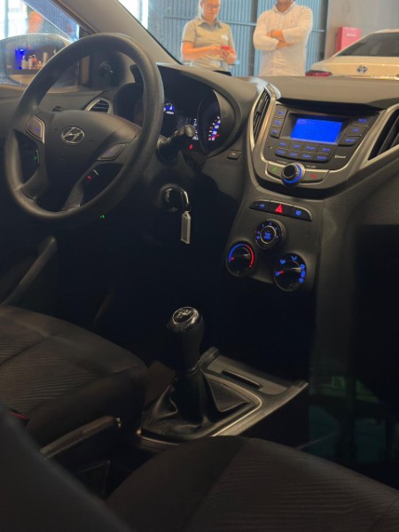 HYUNDAI HB20 1.6 CONFORT 2014/2015 JM AUTOMÓVEIS VENÂNCIO AIRES / Carros no Vale