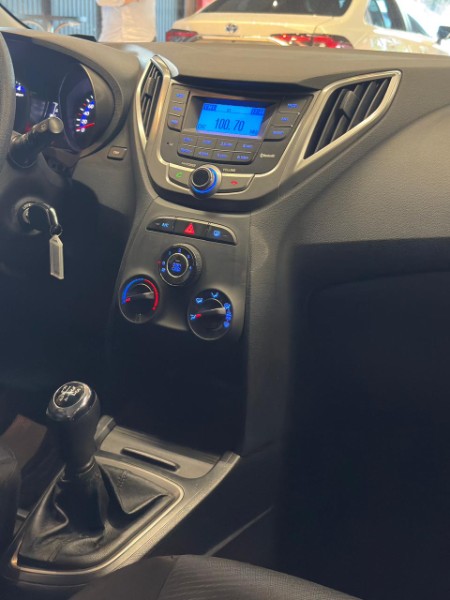 HYUNDAI HB20 1.6 CONFORT 2014/2015 JM AUTOMÓVEIS VENÂNCIO AIRES / Carros no Vale