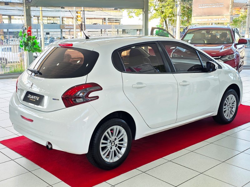 PEUGEOT 208 1.2 ACTIVE PACK 12V FLEX 4P MANUAL 2017/2018 DUARTE VEÍCULOS PORTO ALEGRE / Carros no Vale PEUGEOT 208 1.2 ACTIVE PACK 12V FLEX 4P MANUAL 2017/2018 DUARTE VEÍCULOS PORTO ALEGRE / Carros no Vale